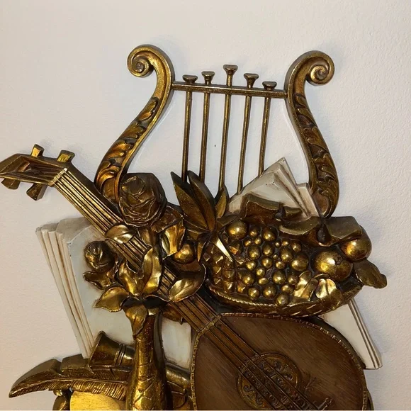 Vtg (71) Gold harp Lute sheet song Music Wall Hanging plastic Art piece 20”X30”